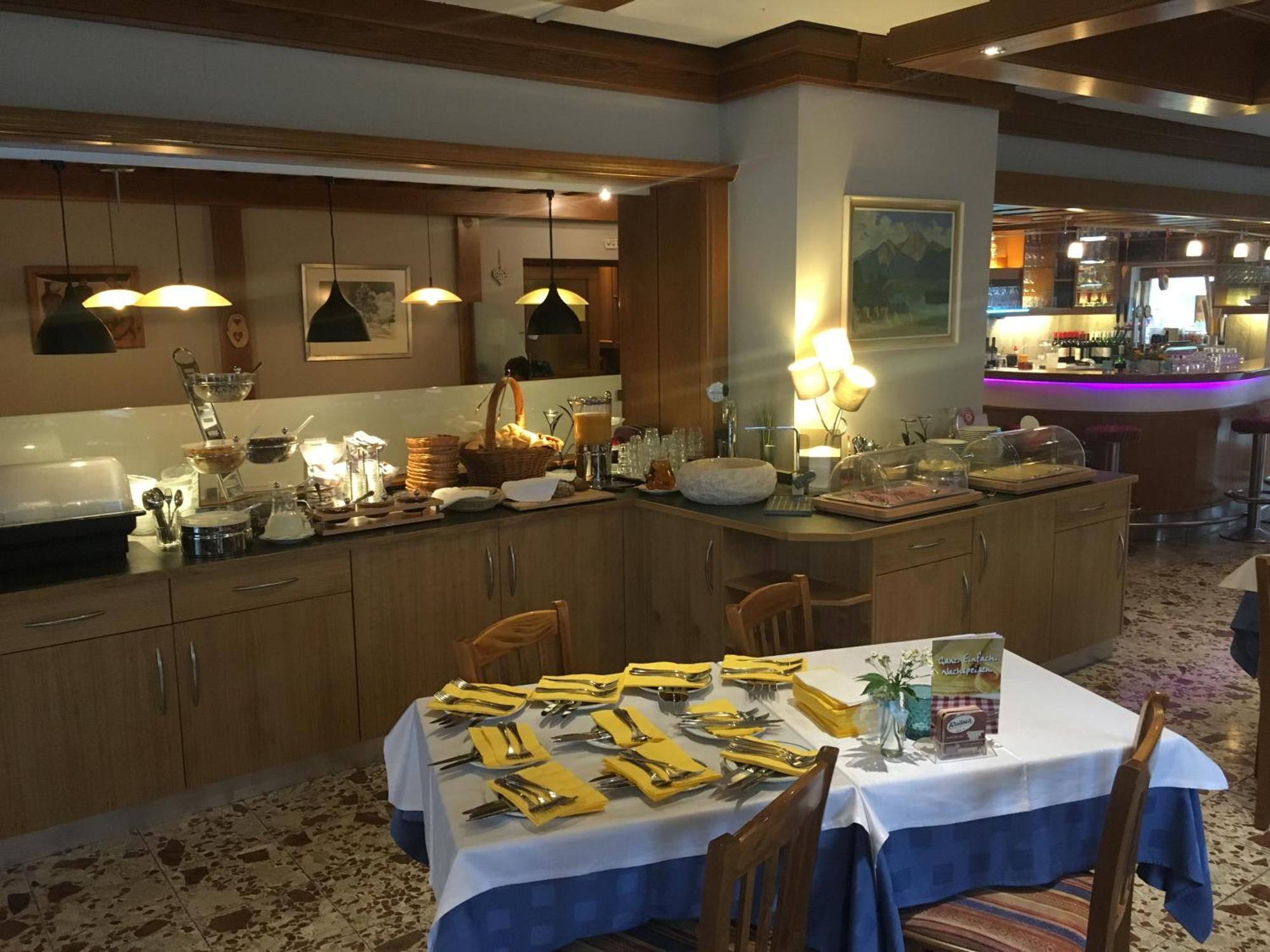 Alpen Adria Gasthof Rausch Ledenitzen Buitenkant foto